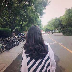 丰满高潮的艳麻麻
